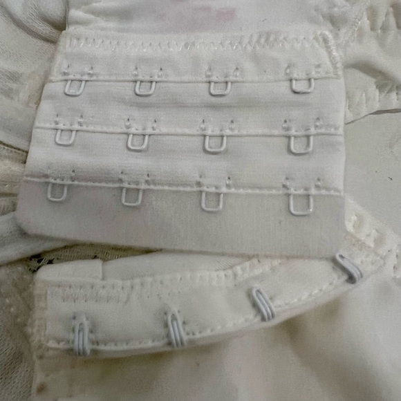 Breezies White Lace Underwire Bra Women’s 40DDD - Picture 4 of 5